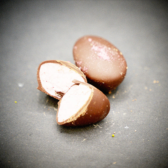 10 Himbeer-Trüffel-Eier in Bitterschokolade