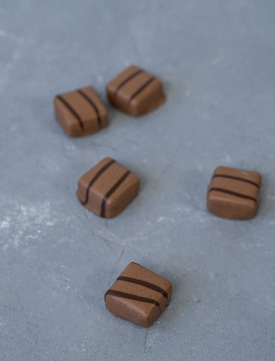 Nuss-Bitter-Nougat in Vollmilch