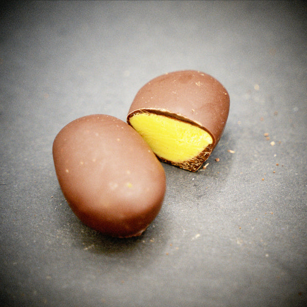 10 Vanille-Trüffel-Eier in Bitterschokolade