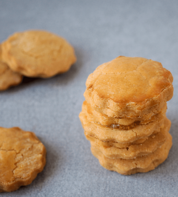 Aprikosen-Buttergebäck